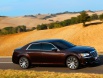 2012-lancia-thema-23