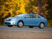 2012-toyota-camry-hybrid-05