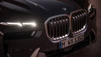 2023-BMW-X7-26