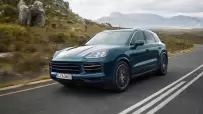 2024-Porsche-Cayenne-19