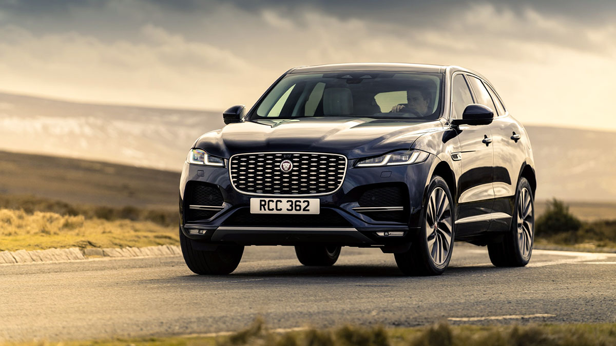 2022 יגואר F-PACE פלאג-אין p400e