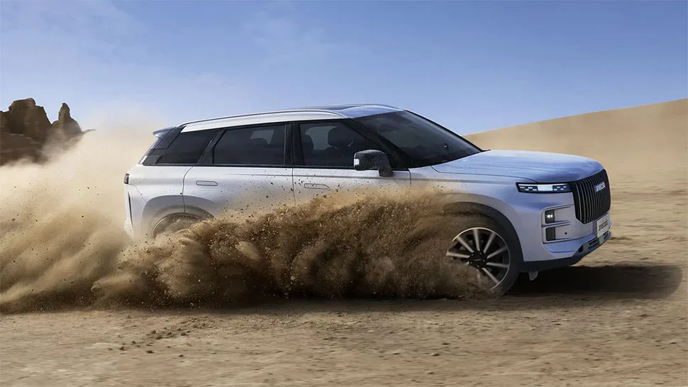 2024 ג'אקו J7