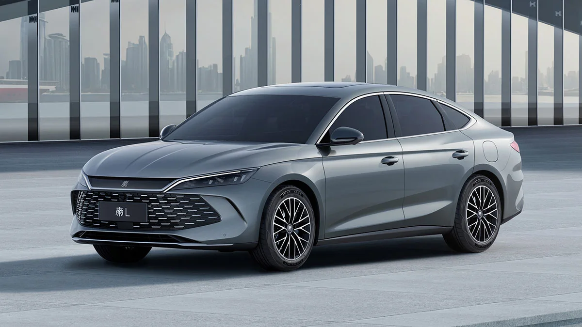 BYD Qin L פלאג-אין