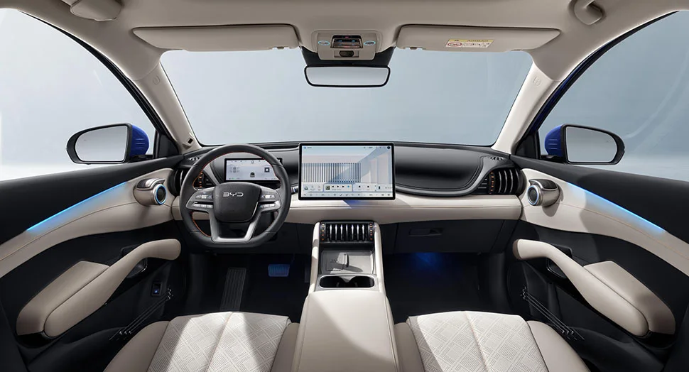 BYD אטו 3 EVO תא הנוסעים