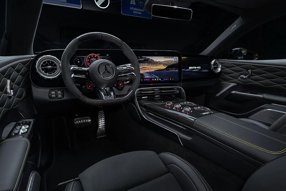 מרצדס AMG GT 4-DOOR תא הנוסעים