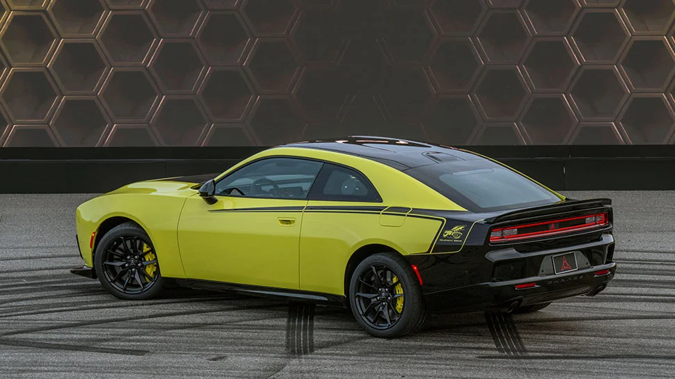 2027 צ'ארג'ר Super Bee החדשה