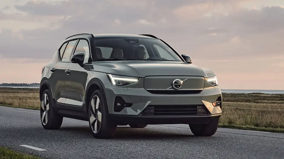 2024 וולוו XC40