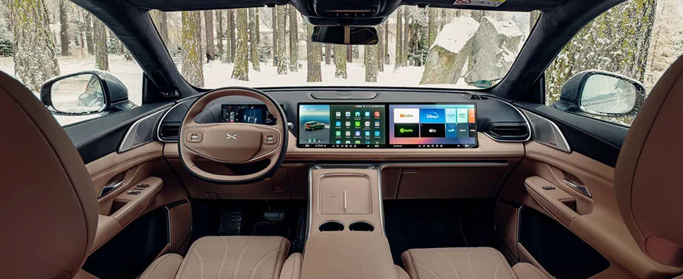 אקספנג G9 תא הנוסעים