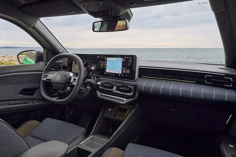 2026 רנו 5 E-TECH תא הנוסעים