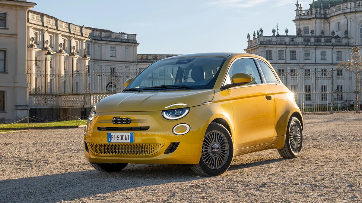 פיאט 500 הייבריד 2026 החדשה