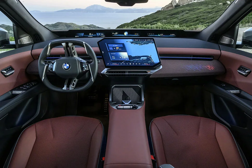 ב.מ.וו iX3 תא הנוסעים