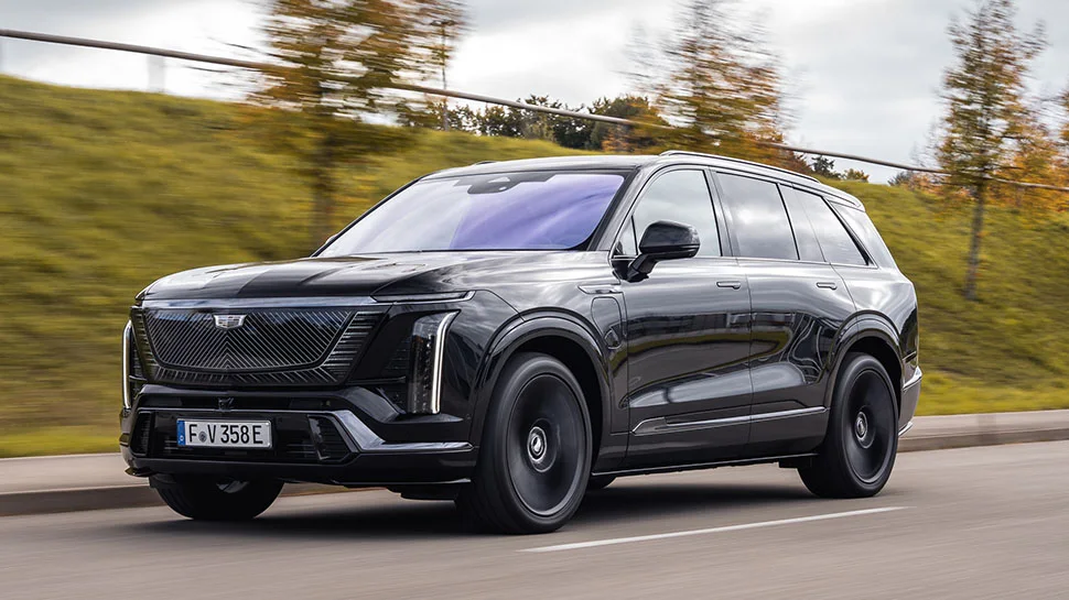 קאדילק ויסטיק בשחור