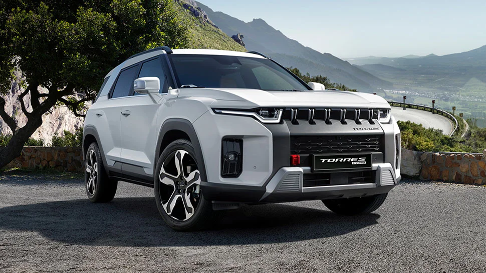 KGM טורס הייבריד 2025