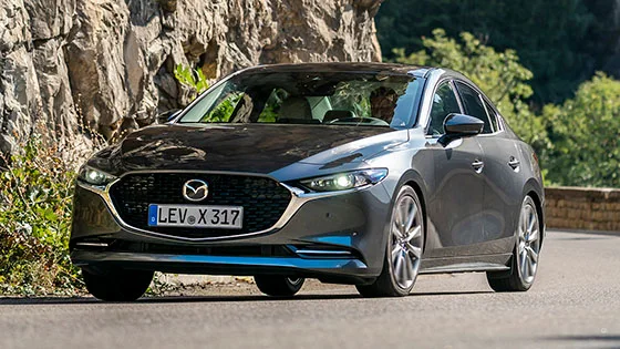 מאזדה 3 סדאן