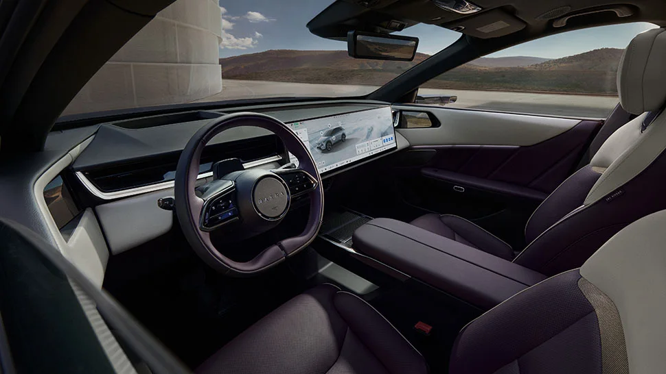 מאזדה CX-6e תא הנוסעים