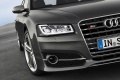 2014-audi-s8-102