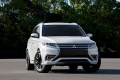 Mitsubishi-Outlander-PHEV-Concept-S-11