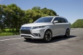 Mitsubishi-Outlander-PHEV-Concept-S-22