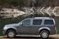 nissan-pathfinder_2010_1024x768_wallpaper_06