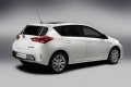 toyota-auris-hybrid-2013_03