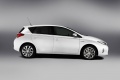 toyota-auris-hybrid-2013_05