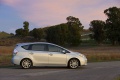 prius_v_019