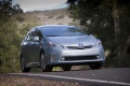 prius_v_034