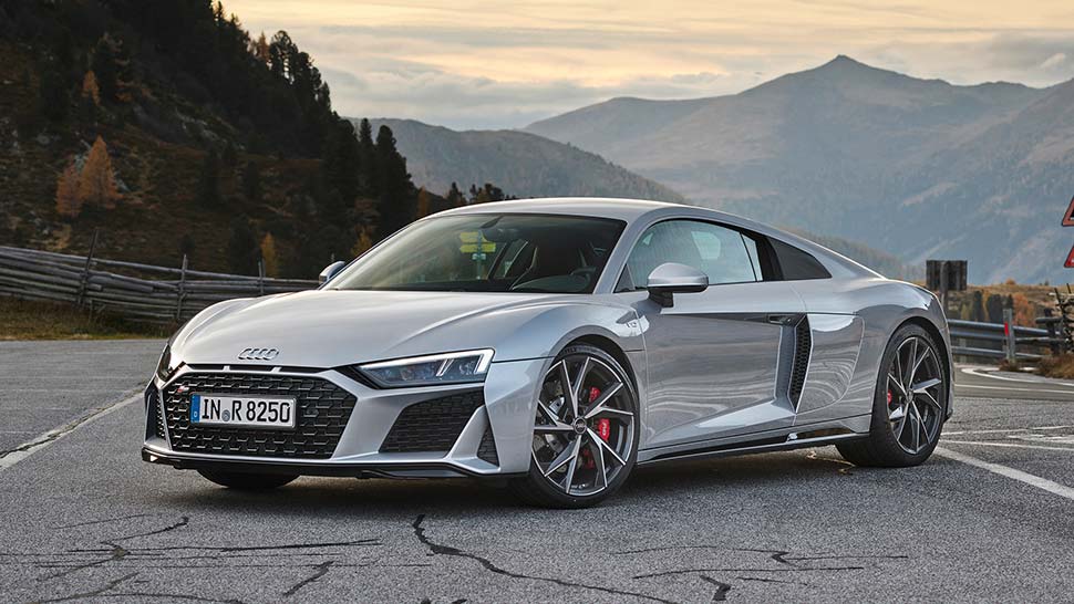 רק 540 סוסים 2020 אודי R8 V10 RWD