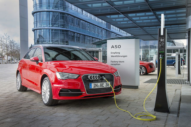 אודי A3 ספורטבק היברידית e-tron אודי A3 ספורטבק היברידית e-tron