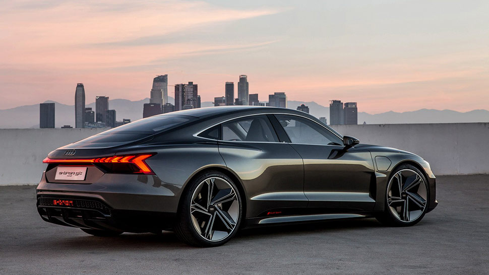 מרהיבה מכל זווית אודי e-tron gt