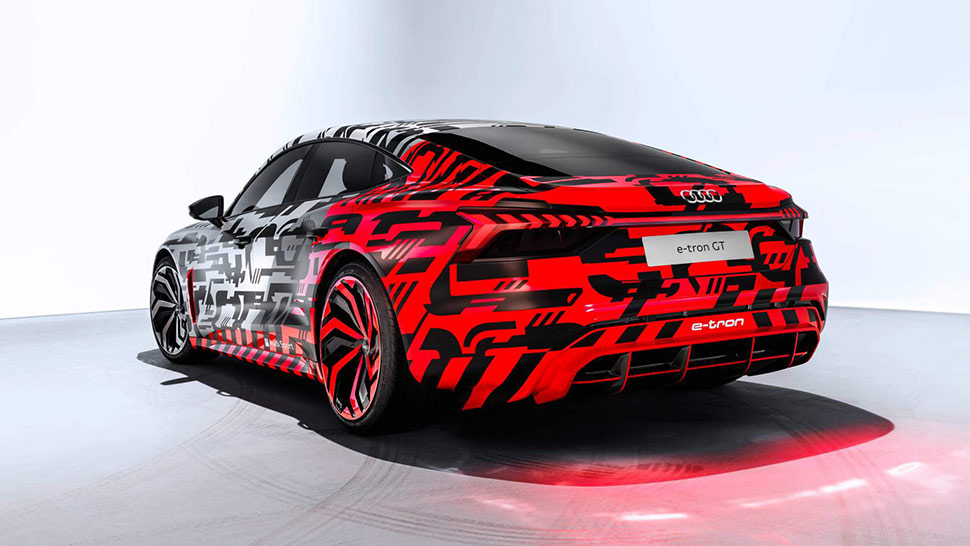 ספורטיבית מכל זווית אודי e-tron gt