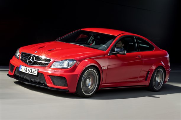 מרצדס C63 AMG הסדרה השחורה