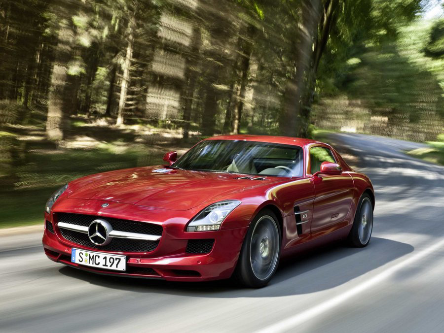 מרצדס SLS AMG - רבע מליון דולר שהופכים למליון דולר ברגע