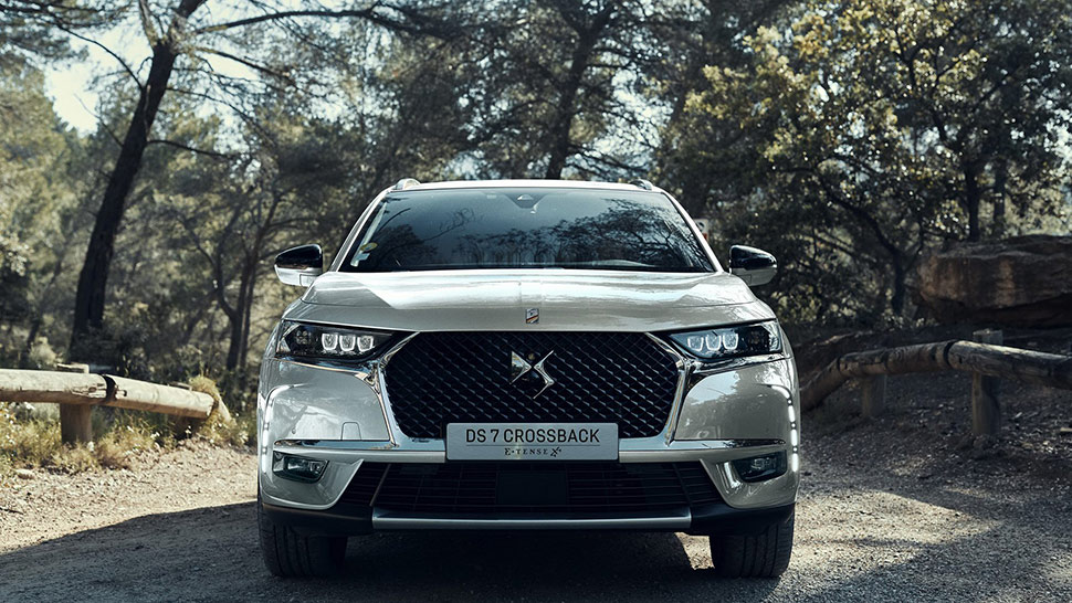 טווח נסיעה חשמלי של 50 קילומטר ds7 קרוסבק e-tense