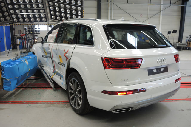 2015 אודי Q7 החדש מבחן ריסוק NCAP