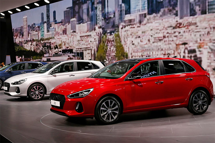 יונדאי i30 החדשה בתערוכת פריז 2017 יונדאי I30 החדשה