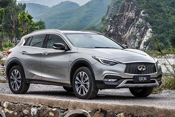 אינפיניטי qx30