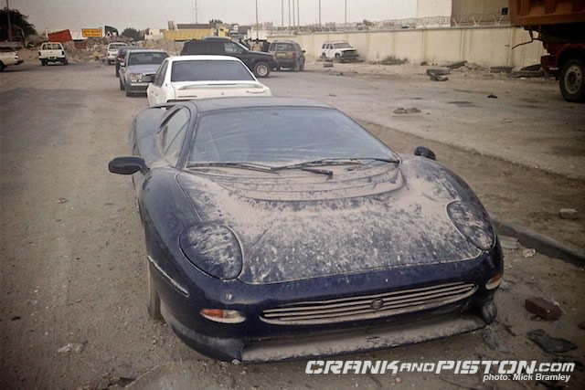 יגואר XJ220 