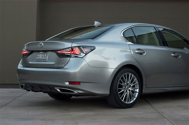 2015 לקסוס GS החדשה פנים אחוריים חדשים 2015 לקסוס GS החדשה פנים אחוריים חדשים
