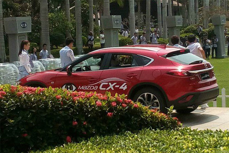 2016 מאזדה CX-4