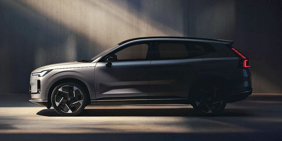 וולוו XC70 פלאג-אין