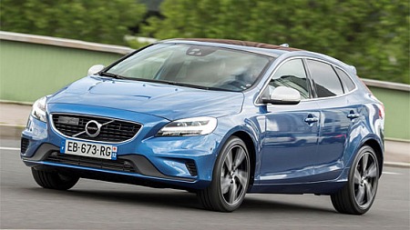 2017 וולוו V40 R-DESIGN החדשה