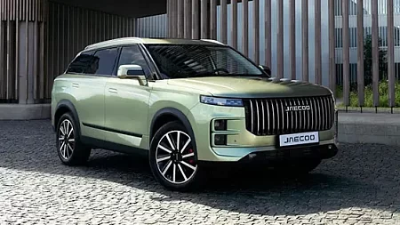 2024 ג'אקו J7