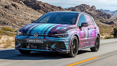 פולקסווגן גולף GTI 2024