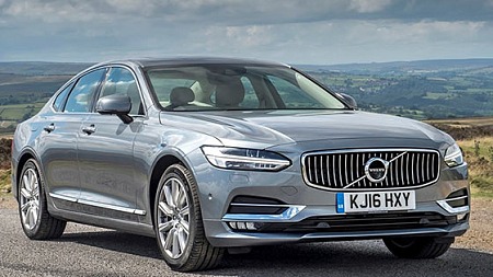 וולוו S90