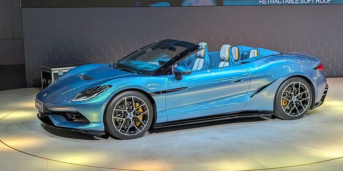 2026 דנזה Z קבריולט