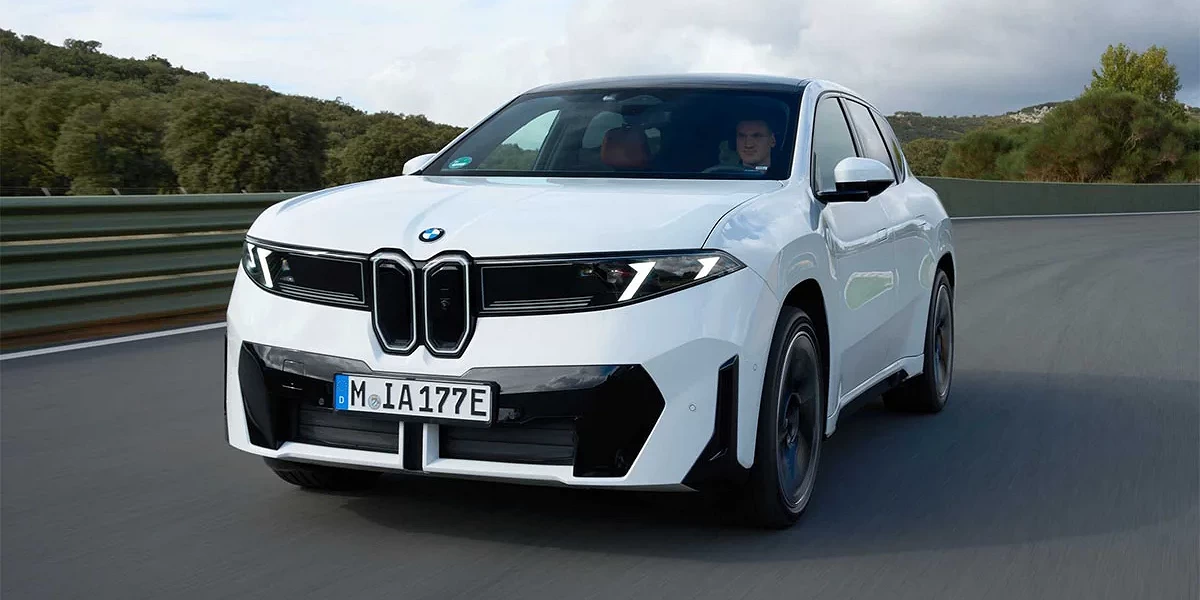 ב.מ.וו iX3 40 החשמלי