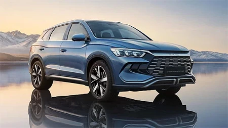 חדש בישראל: BYD סיליאון 5 פלאג-אין DM-i - מחיר 166,990 שקל 2025 BYD סיליאון 5 פלאג-אין DM-i