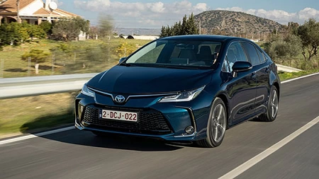 מתיחת פנים: 2023 טויוטה קורולה החדשה נחשפת 2023 טויוטה קורולה החדשה