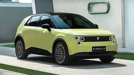 הסופרמיני החשמלית של ניאו יוצאת לדרך - ניאו פיירפליי 2025 ניאו פיירפליי